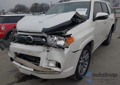 2010 Toyota 4Runner Sr5 V6 z USA, uszkodzony, nr VIN JTEZU5JR2A5002452